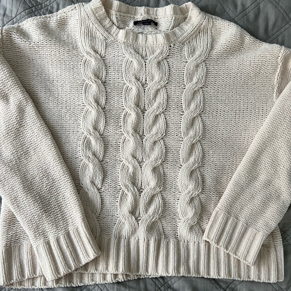 ivory american eagle sweater
